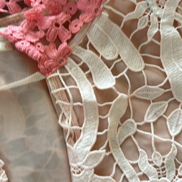 Maje Dress Pink Lace size 2 - Picture 4 of 4